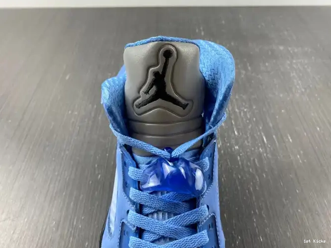 1st Kicks DV1310-401 Jordan UNC 5 Air 0623